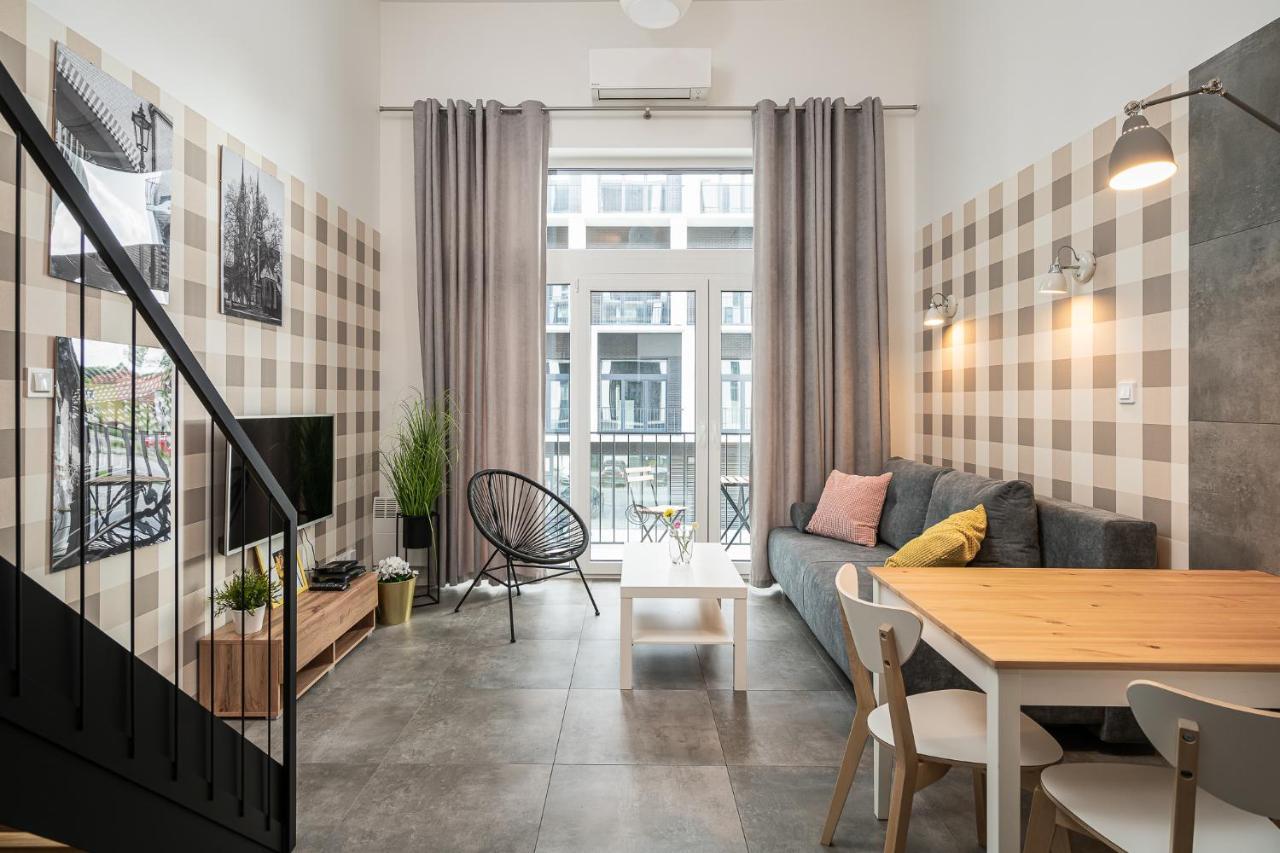 Rentplanet - Apartamenty Zarembowicza Wrocław Exterior foto