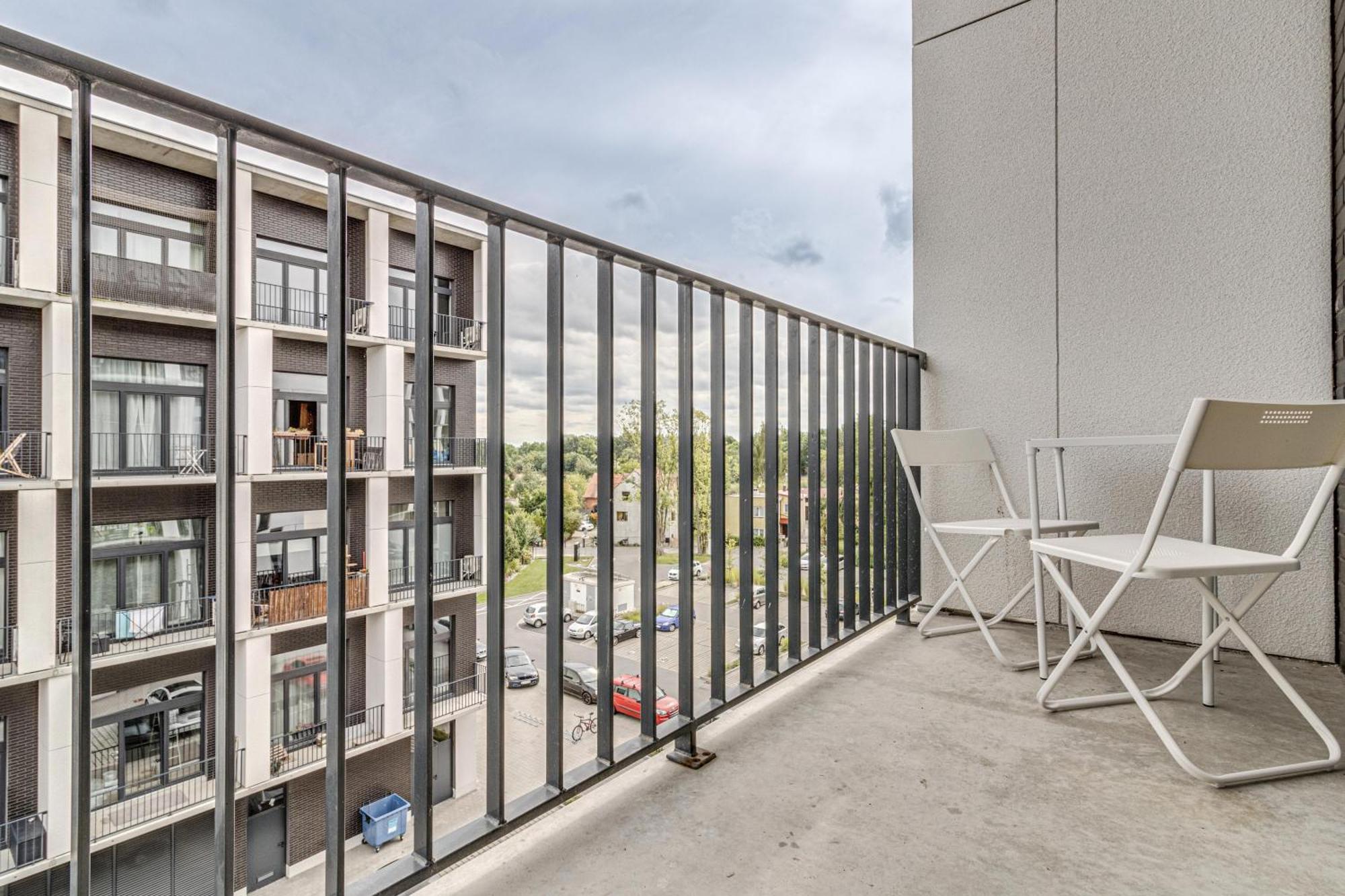 Rentplanet - Apartamenty Zarembowicza Wrocław Exterior foto