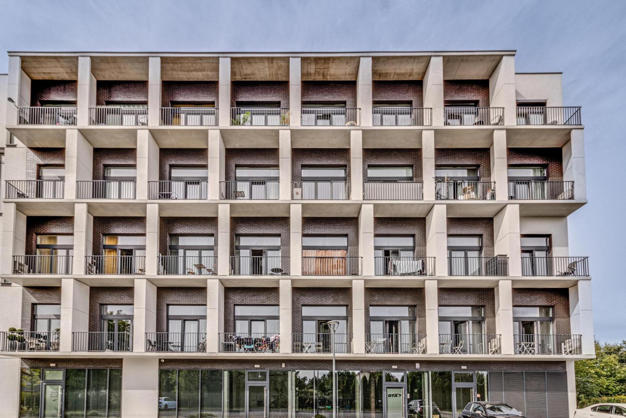 Rentplanet - Apartamenty Zarembowicza Wrocław Exterior foto