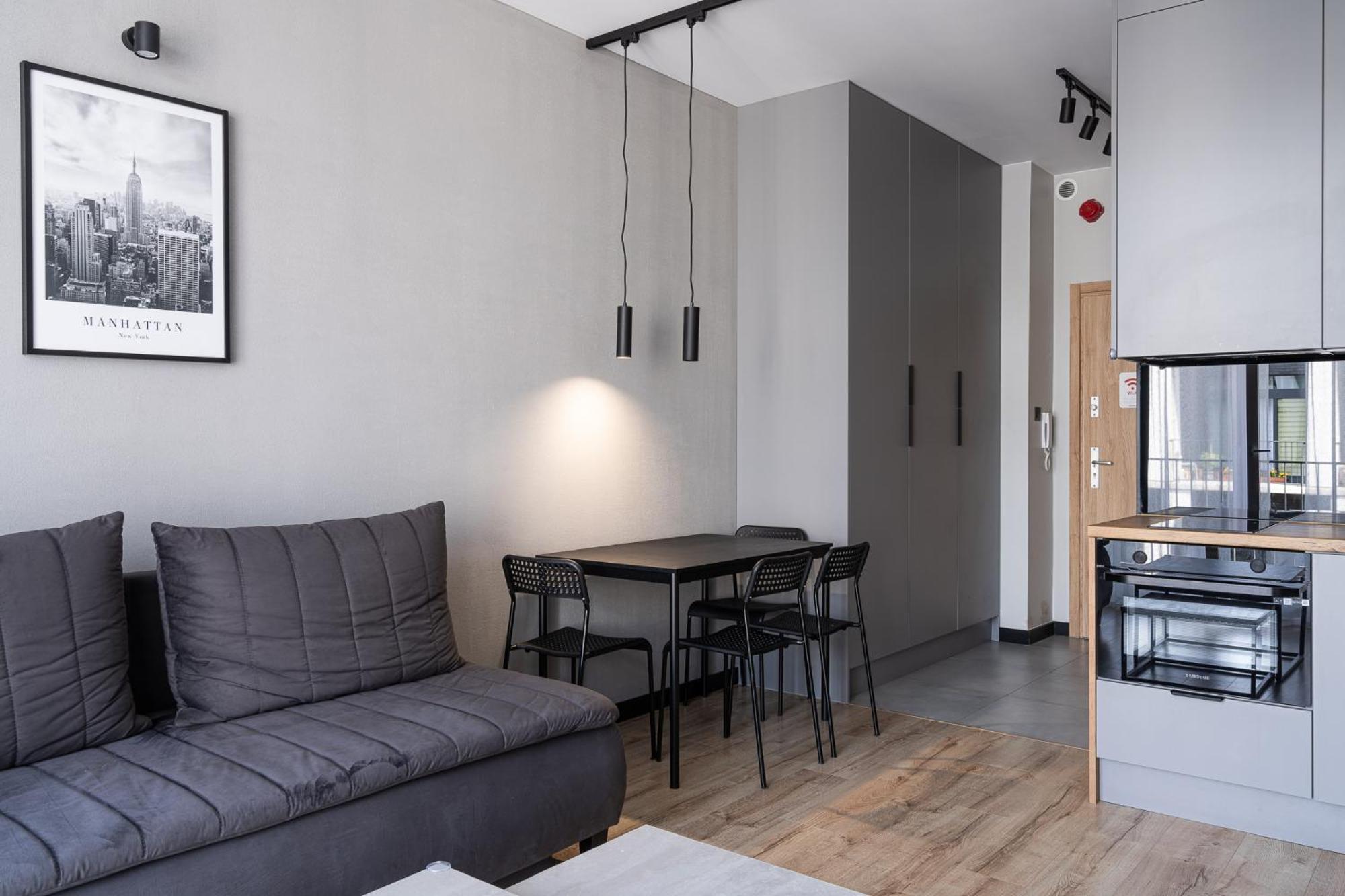 Rentplanet - Apartamenty Zarembowicza Wrocław Exterior foto